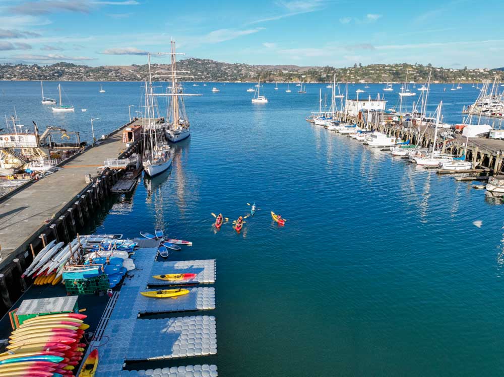 Group-kayaking-at-a-corporate-outing-at-Sea-Trek